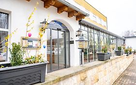 Aara Hotel